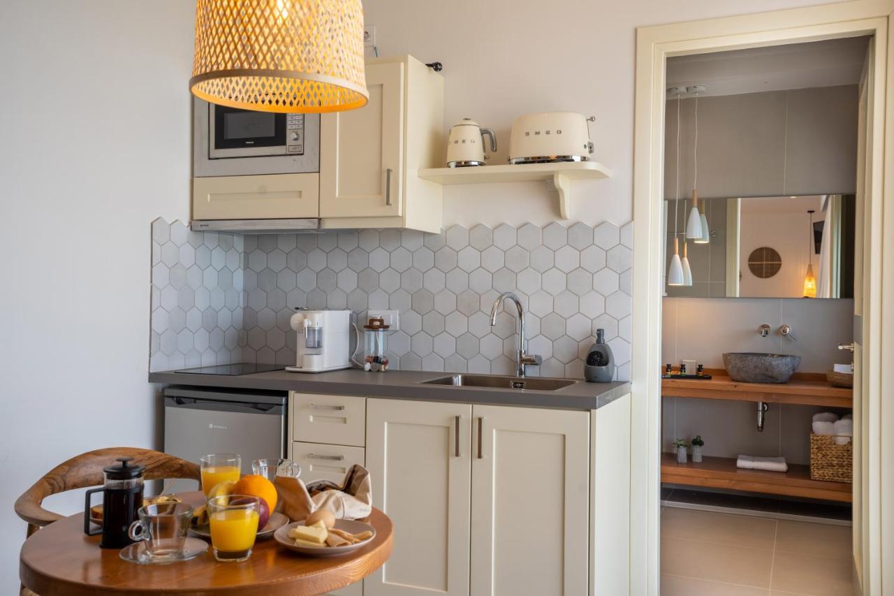 Thea Beachfront Suites In Lourdas Beach Lourdata  Esterno foto
